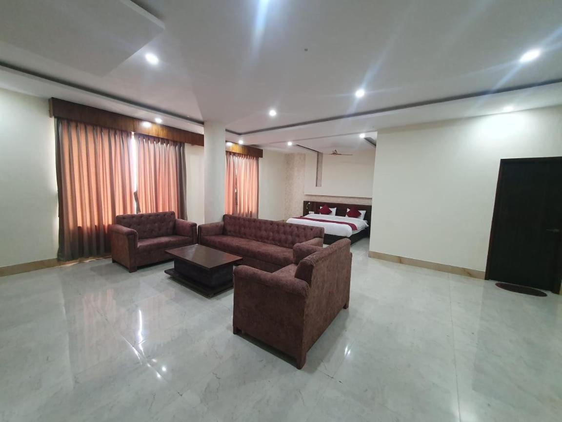 Akash Hotel Managed By Jk Hotels & Resorts Kathua Exterior foto